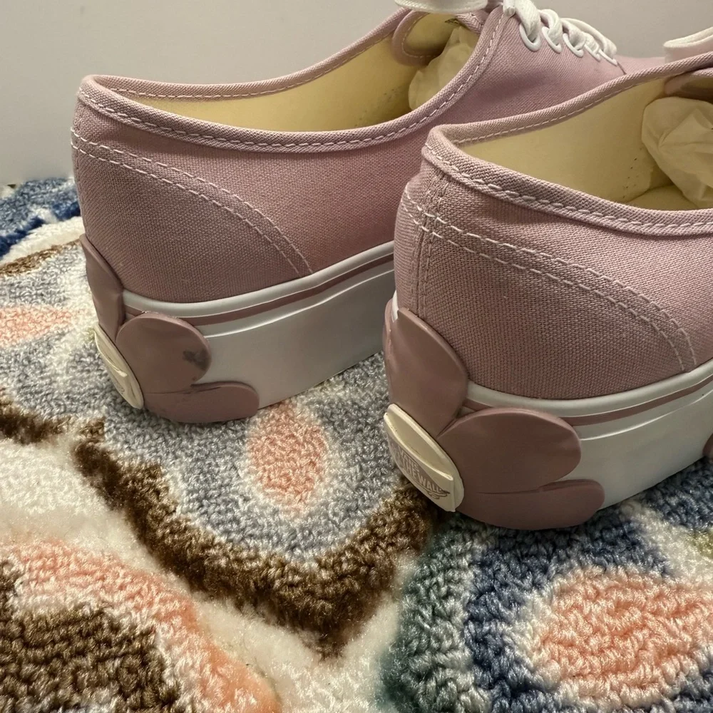 Vans Lilac flowers Stackform Platform Sneakers 11 NWOT - Picture 7 of 7